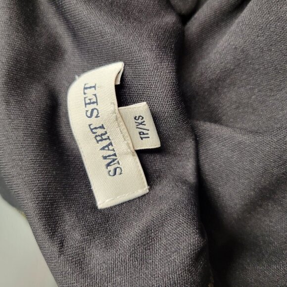 Smart Set Panel  Dress - Picture 4 of 5